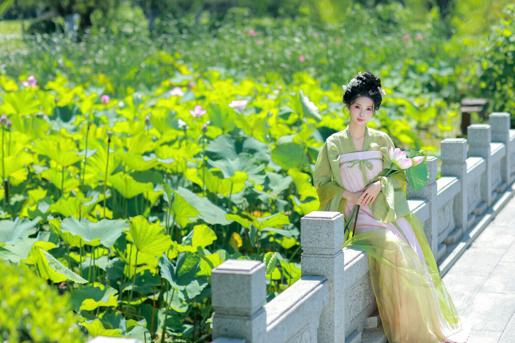 YiTuYu艺图语 Vol.9619 Er Yang Hua Tang (14P)