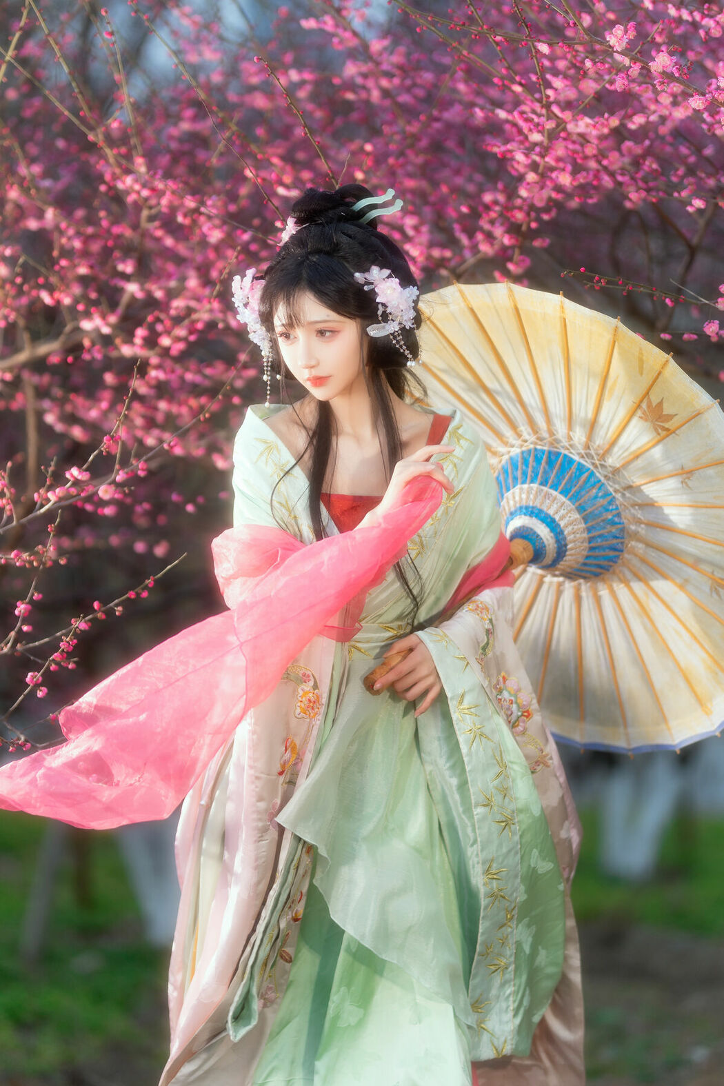 YiTuYu艺图语 Vol.9620 Qi Luo Sheng De Xiao Su Su (17P)