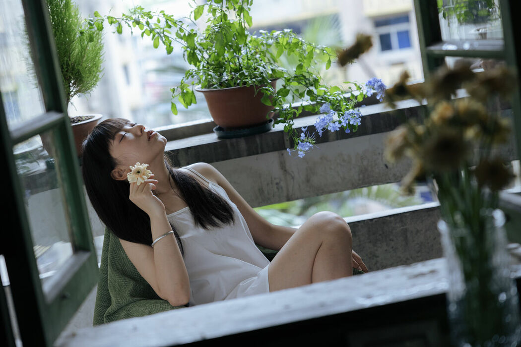 YiTuYu艺图语 Vol.9623 Davinaxwx (16P)