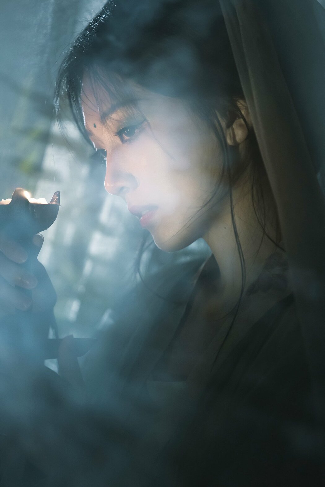 YiTuYu艺图语 Vol.9624 Zhi Zhi Qi (24P) Cover Photo