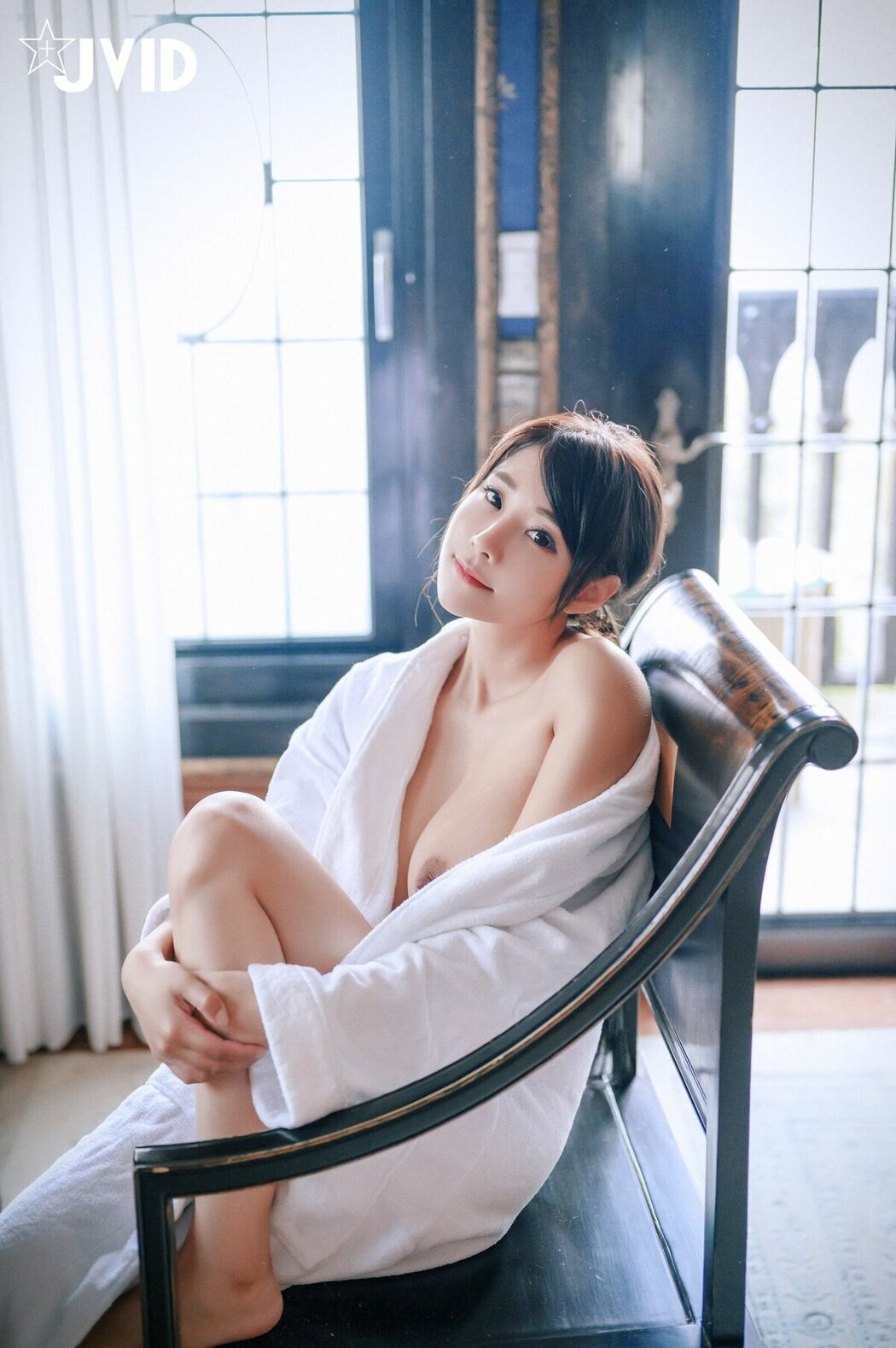 Lele 樂樂 – 全輯上空無碼 巨乳女神 樂樂－鹿角女孩的報恩 Part01 (59P)