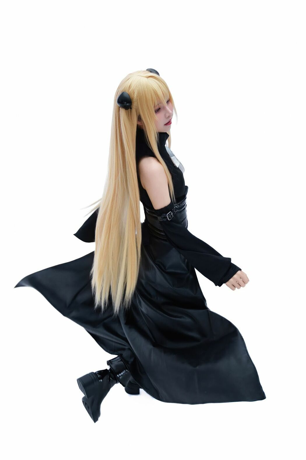 Coser@清水凪 – 出包王女 金色暗影 (39P)