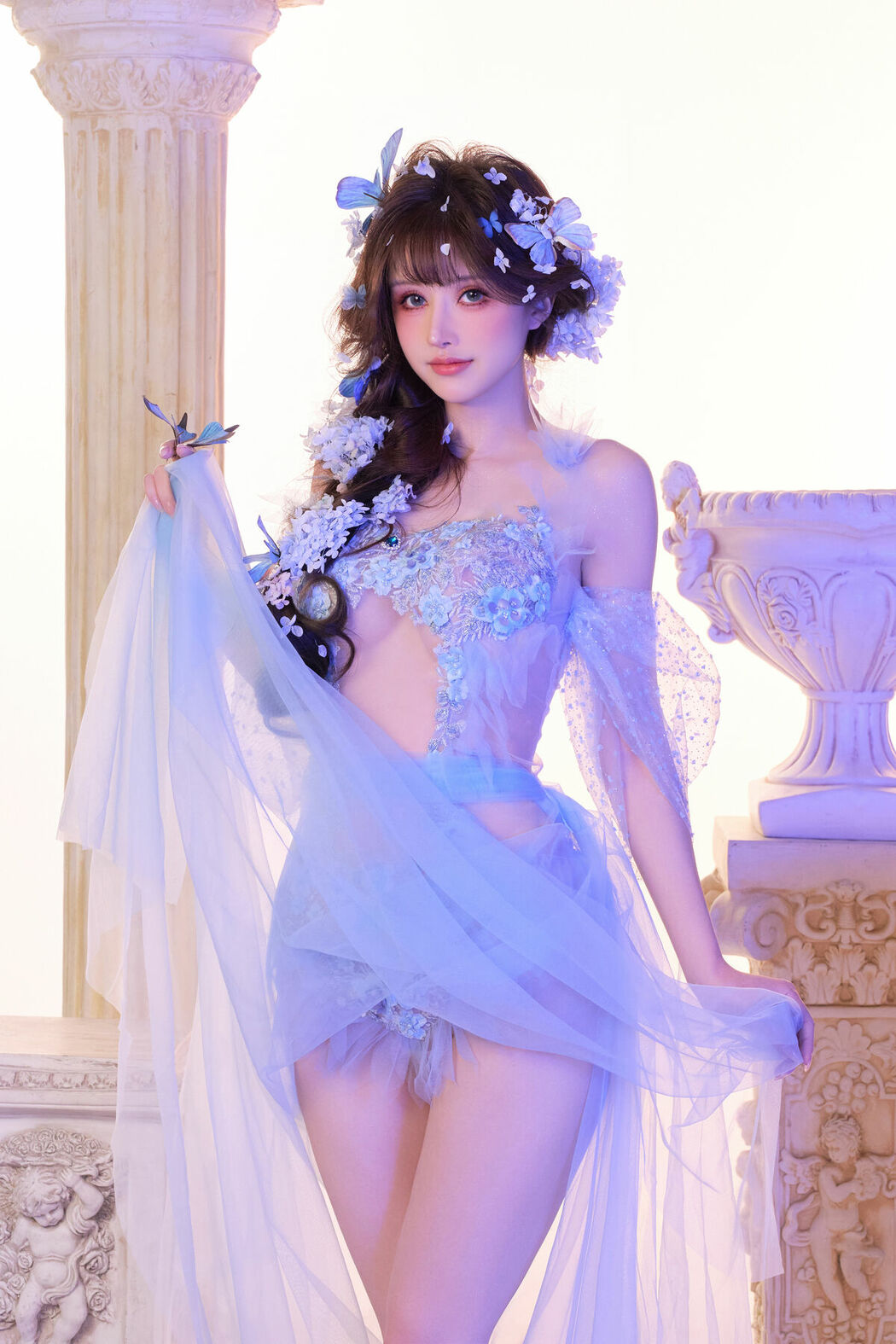 Coser@鹿八岁 – 蝶梦霓裳 (65P – 1V)