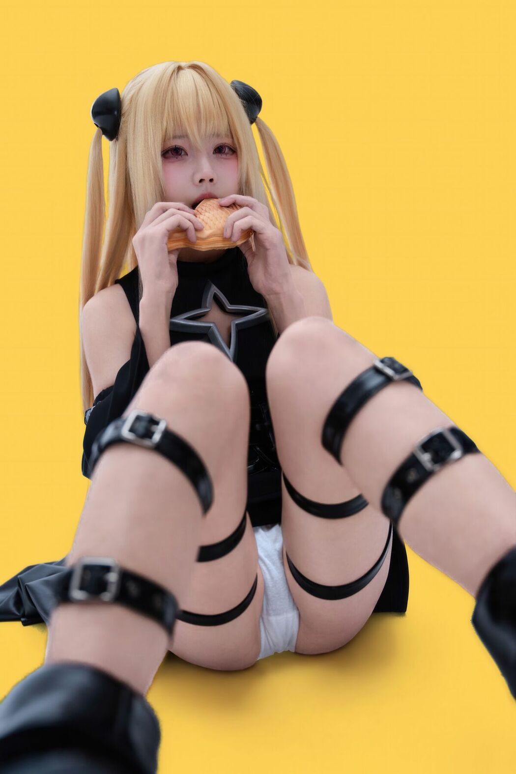 Coser@清水凪 – 出包王女 金色暗影 (39P)
