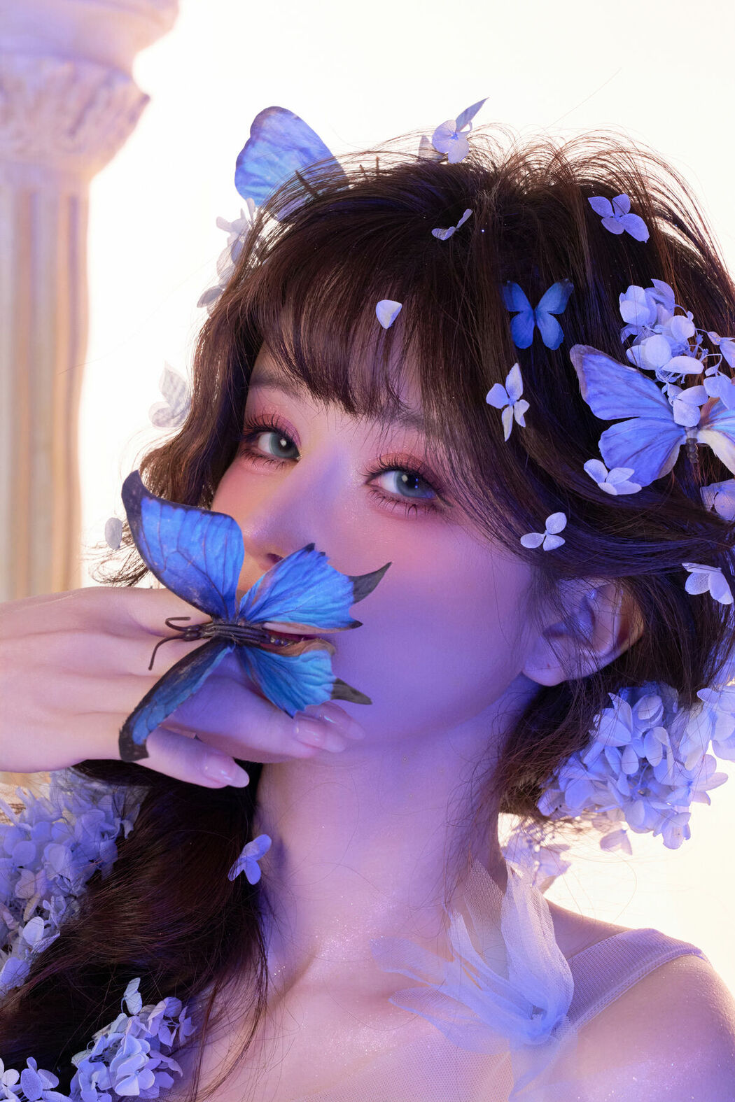 Coser@鹿八岁 – 蝶梦霓裳 (65P – 1V)