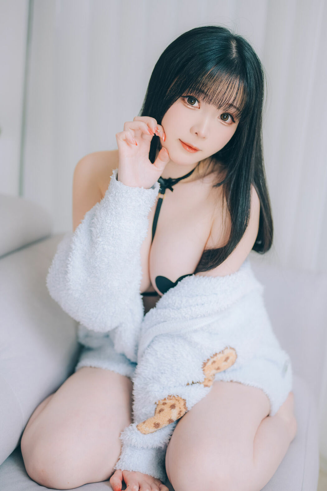 Coser@霜月shimo – DL版写真集 Cohabitation With Shimo Chan (86P)