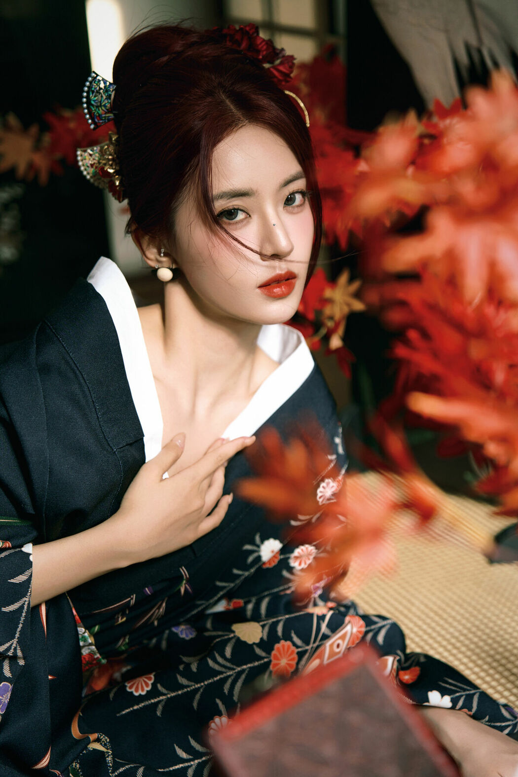 YiTuYu艺图语 Vol.9643 Rok Kin YE (17P)