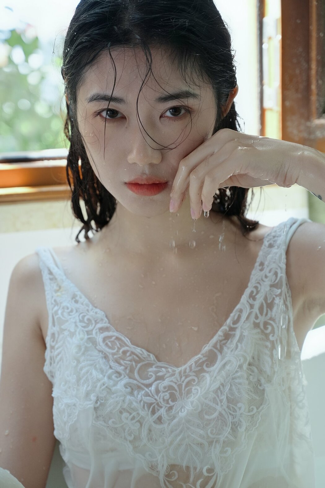 YiTuYu艺图语 Vol.9651 Fei Sato Ni Ni (49P) Cover Photo