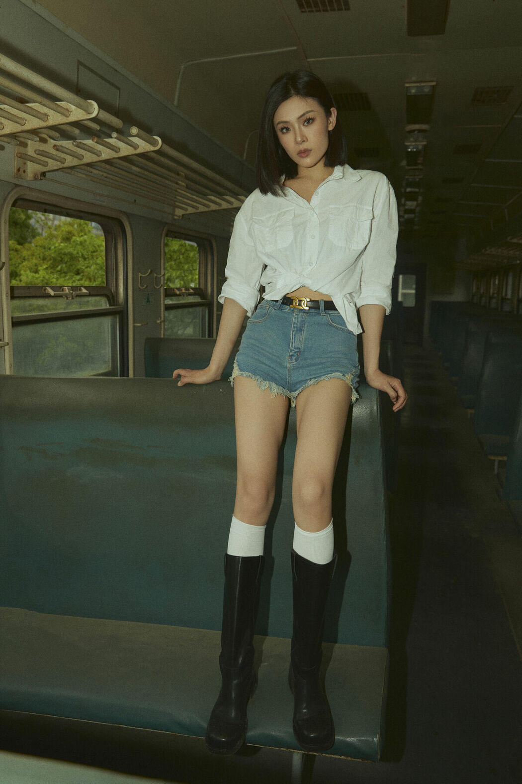 YiTuYu艺图语 Vol.9653 Ye Zi (19P)