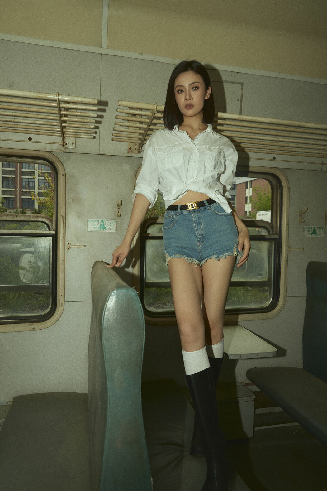 YiTuYu艺图语 Vol.9653 Ye Zi (19P)