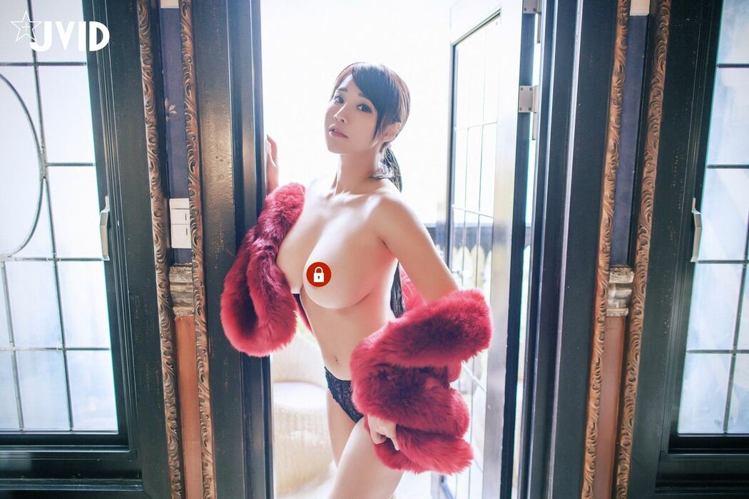 Lele 樂樂 – 全輯上空無碼 巨乳女神 樂樂－鹿角女孩的報恩 Part03 (58P)