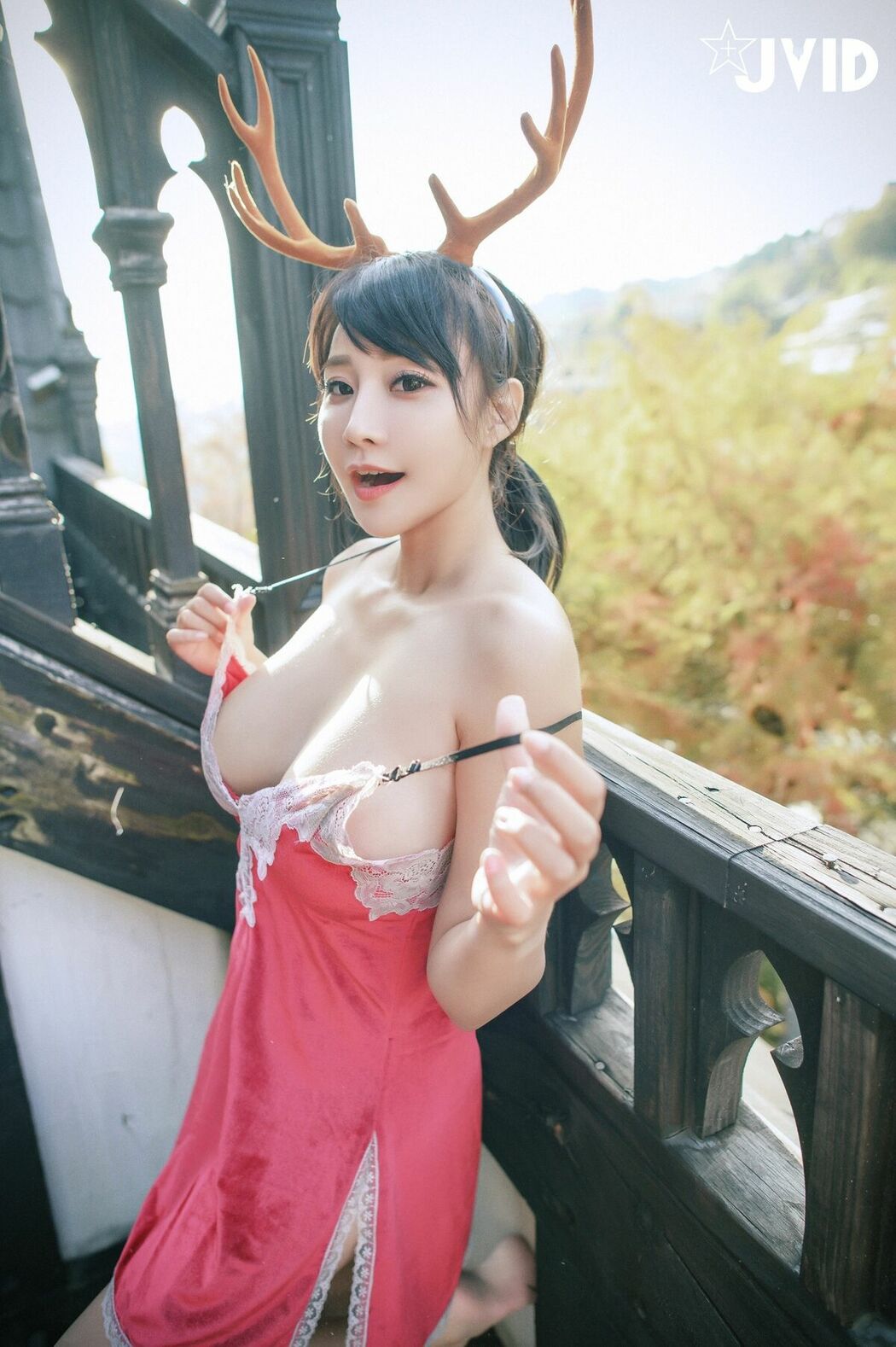 Lele 樂樂 – 全輯上空無碼 巨乳女神 樂樂－鹿角女孩的報恩 Part03 (58P)