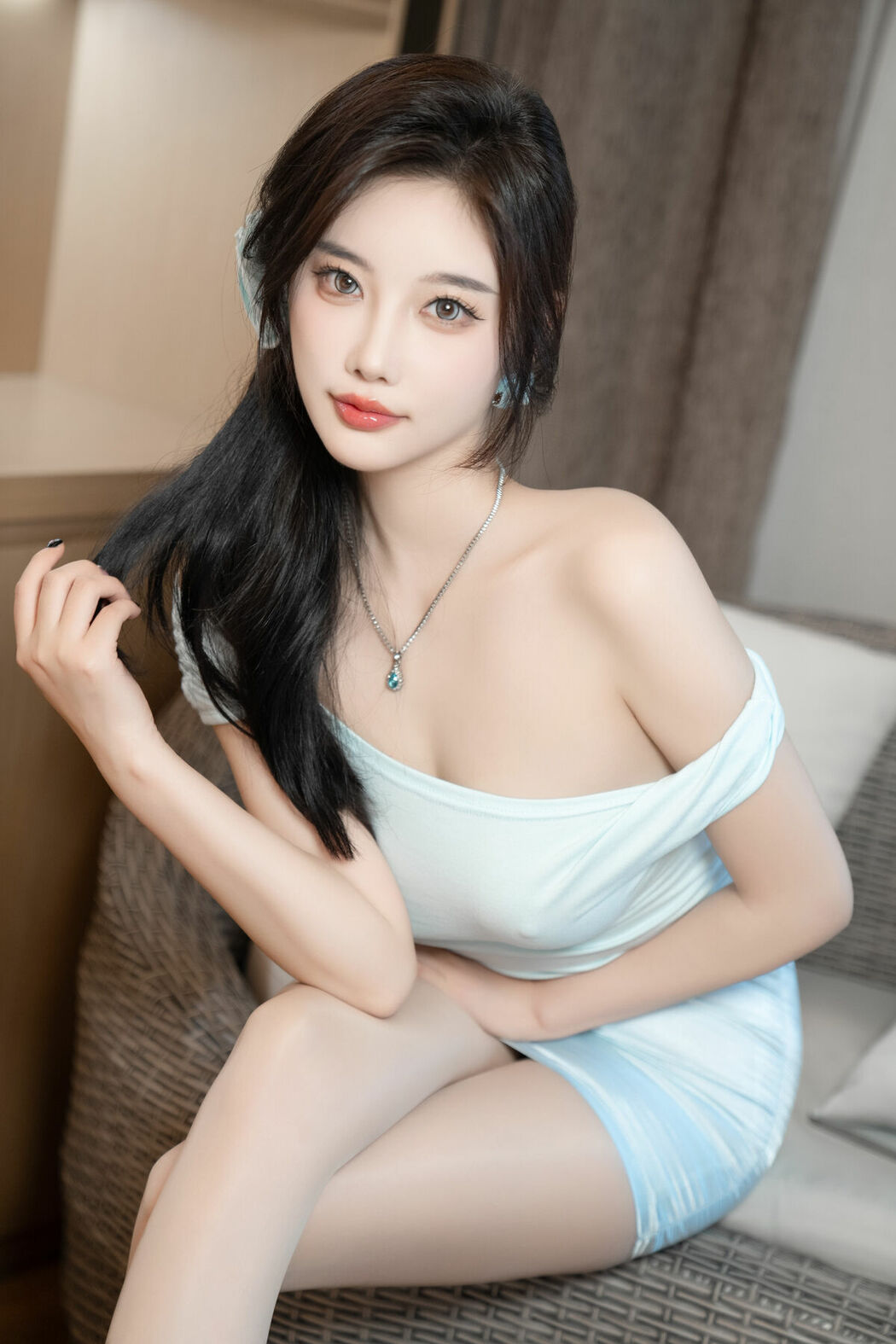 内购无水印 Yang Chen Chen 杨晨晨Yome – 秀人网模特 白丝情趣 Part01 (52P)