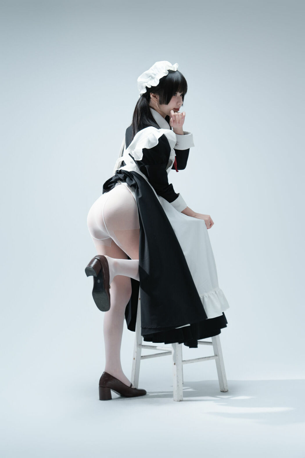 Coser@清水凪 – 傲娇女仆食用指南 Part01 (54P)
