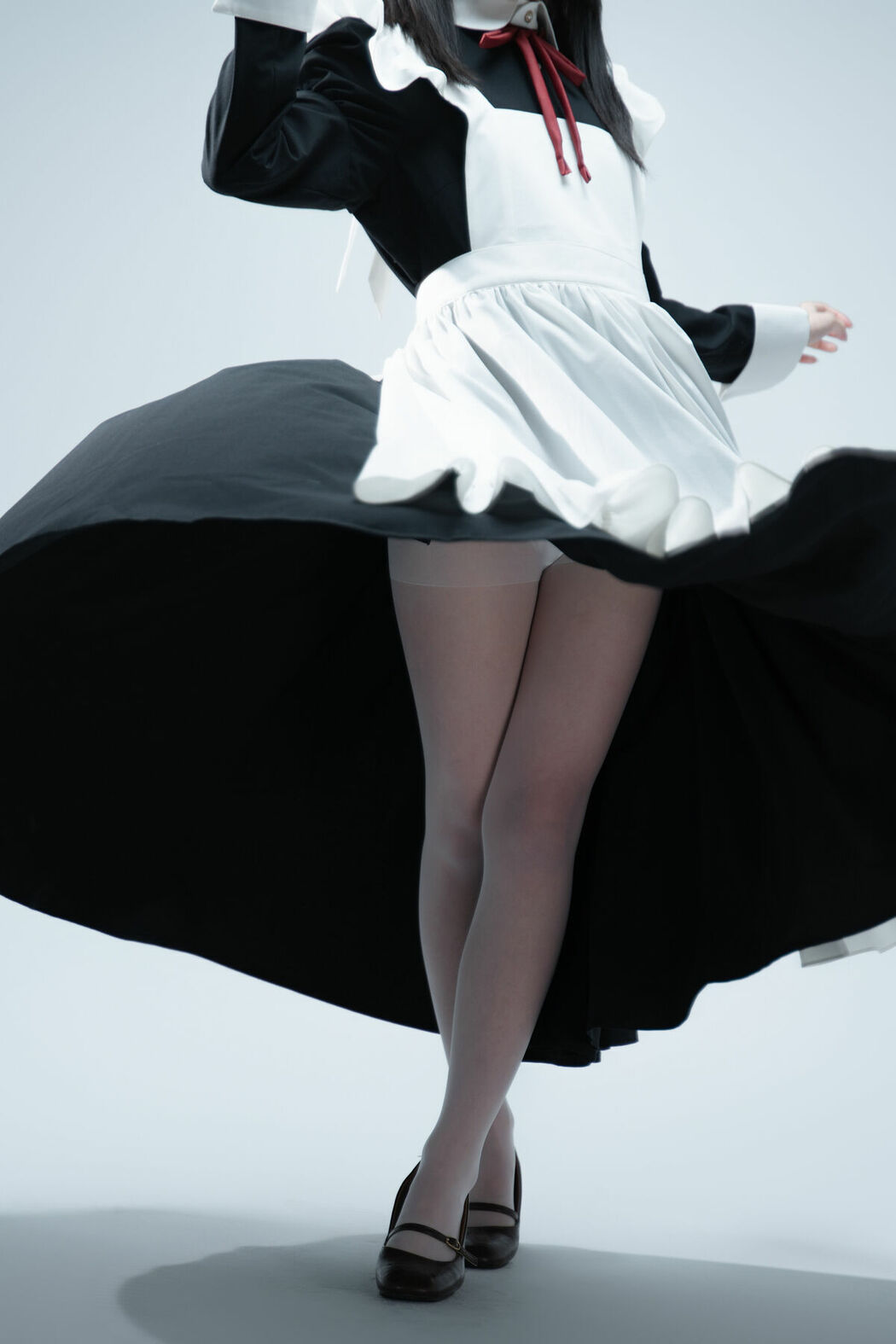 Coser@清水凪 – 傲娇女仆食用指南 Part01 (54P)