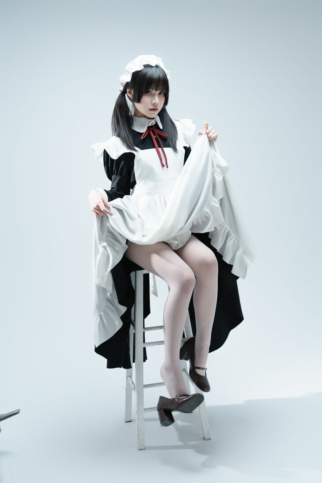 Coser@清水凪 – 傲娇女仆食用指南 Part01 (54P)