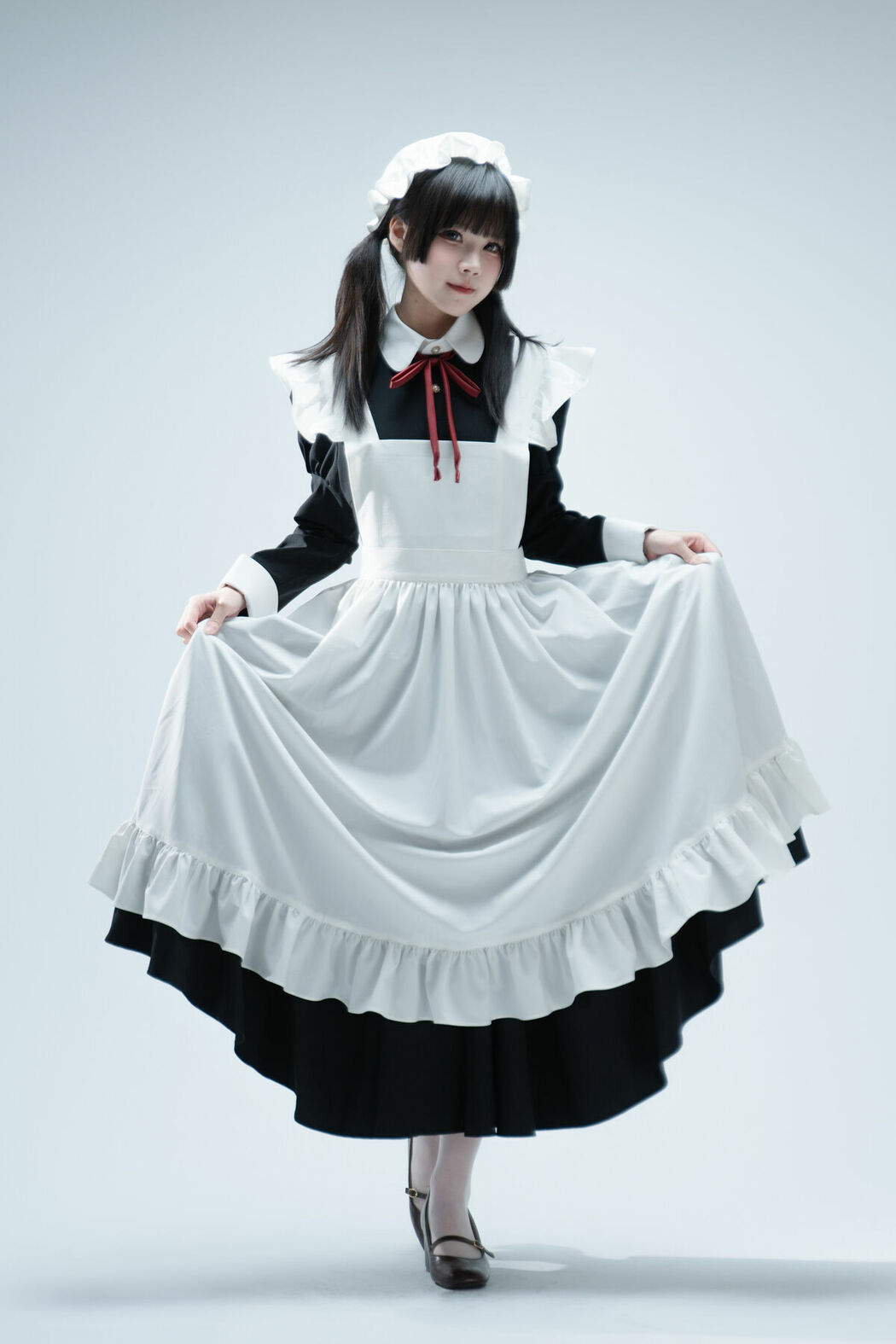Coser@清水凪 – 傲娇女仆食用指南 Part01 (54P)