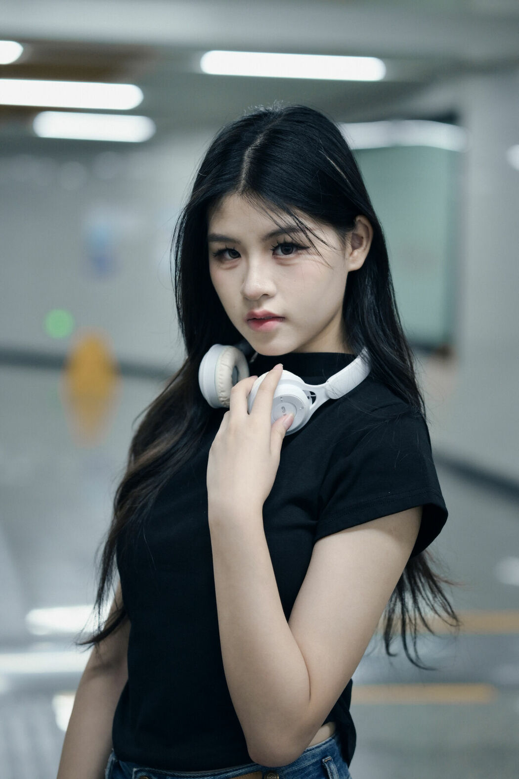YiTuYu艺图语 Vol.9660 Li Zhi (15P)
