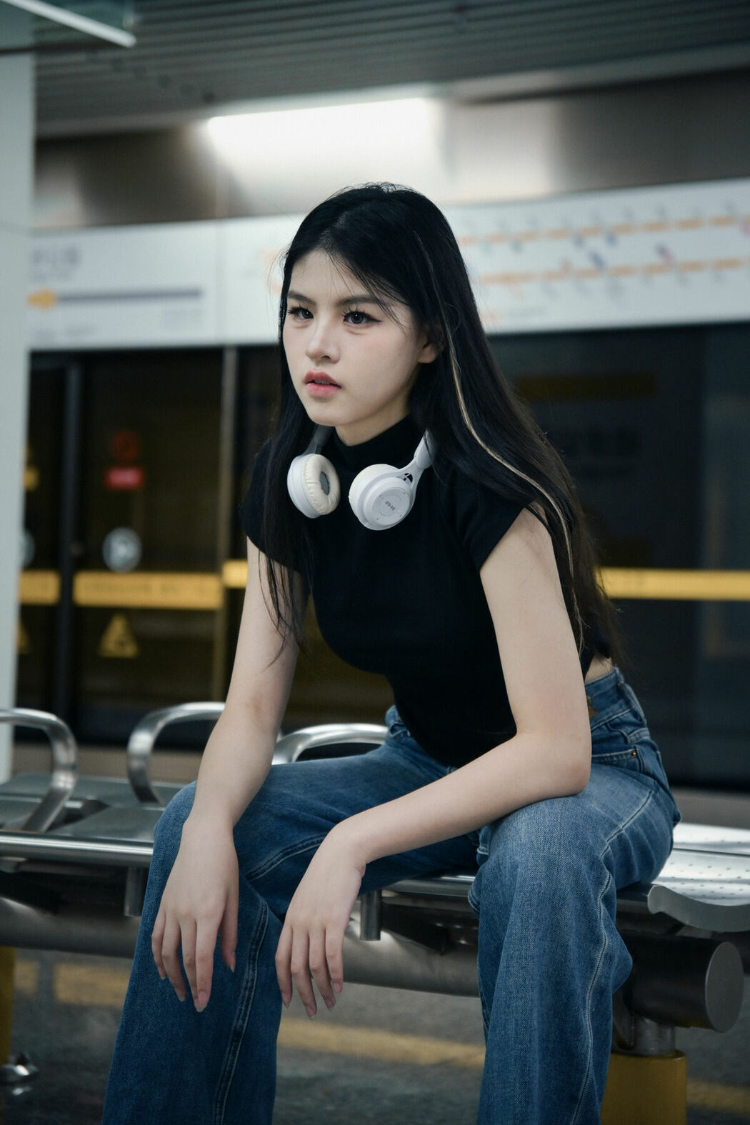 YiTuYu艺图语 Vol.9660 Li Zhi (15P)