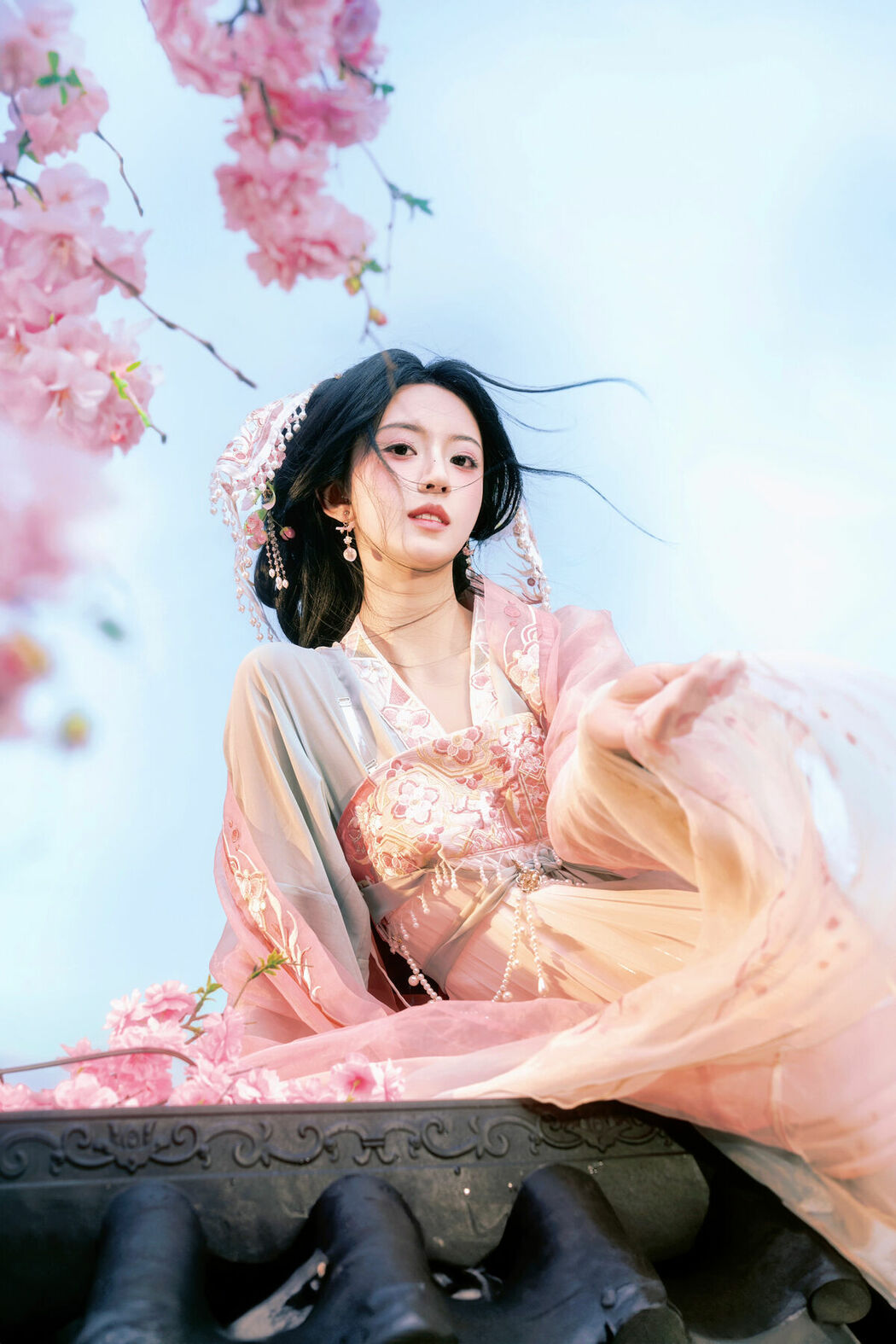 YiTuYu艺图语 Vol.9666 Rok Kin YE (15P)