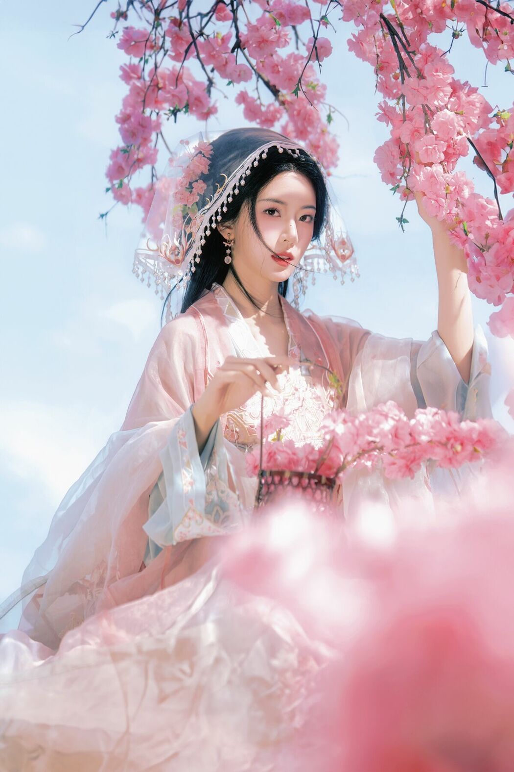 YiTuYu艺图语 Vol.9666 Rok Kin YE (15P)