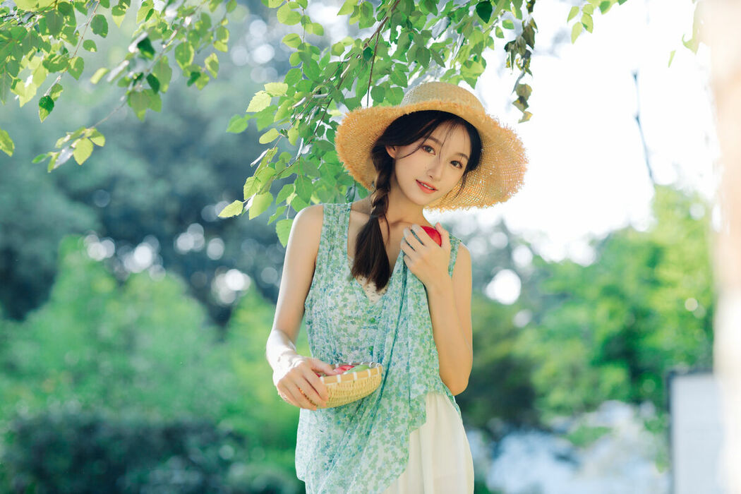 YiTuYu艺图语 Vol.9663 Lin Miao Xin (38P)
