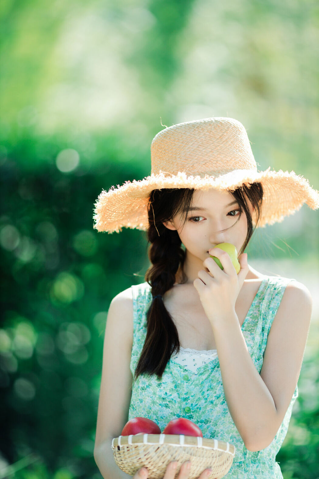 YiTuYu艺图语 Vol.9663 Lin Miao Xin (38P)