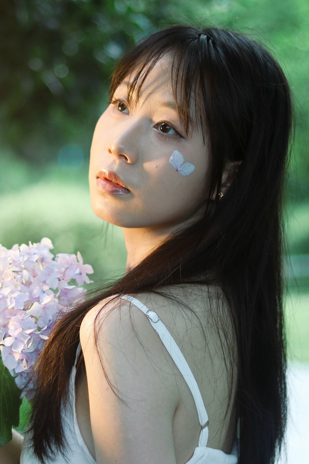 YiTuYu艺图语 Vol.9668 Tao Yi (18P) Cover Photo