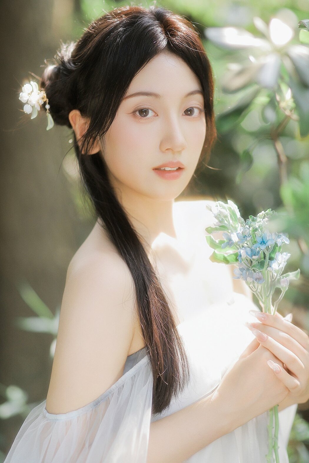 YiTuYu艺图语 Vol.9670 ypndsjzd (35P) Cover Photo