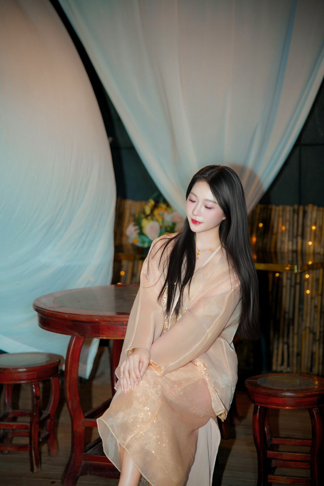 YiTuYu艺图语 Vol.9671 Wu Yue (19P)