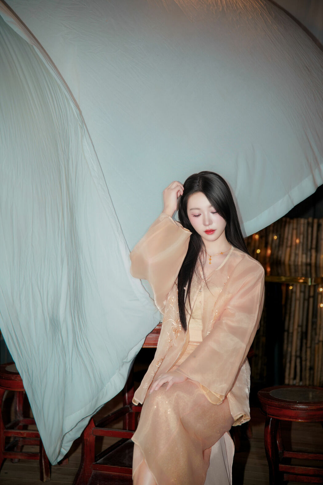 YiTuYu艺图语 Vol.9671 Wu Yue (19P)