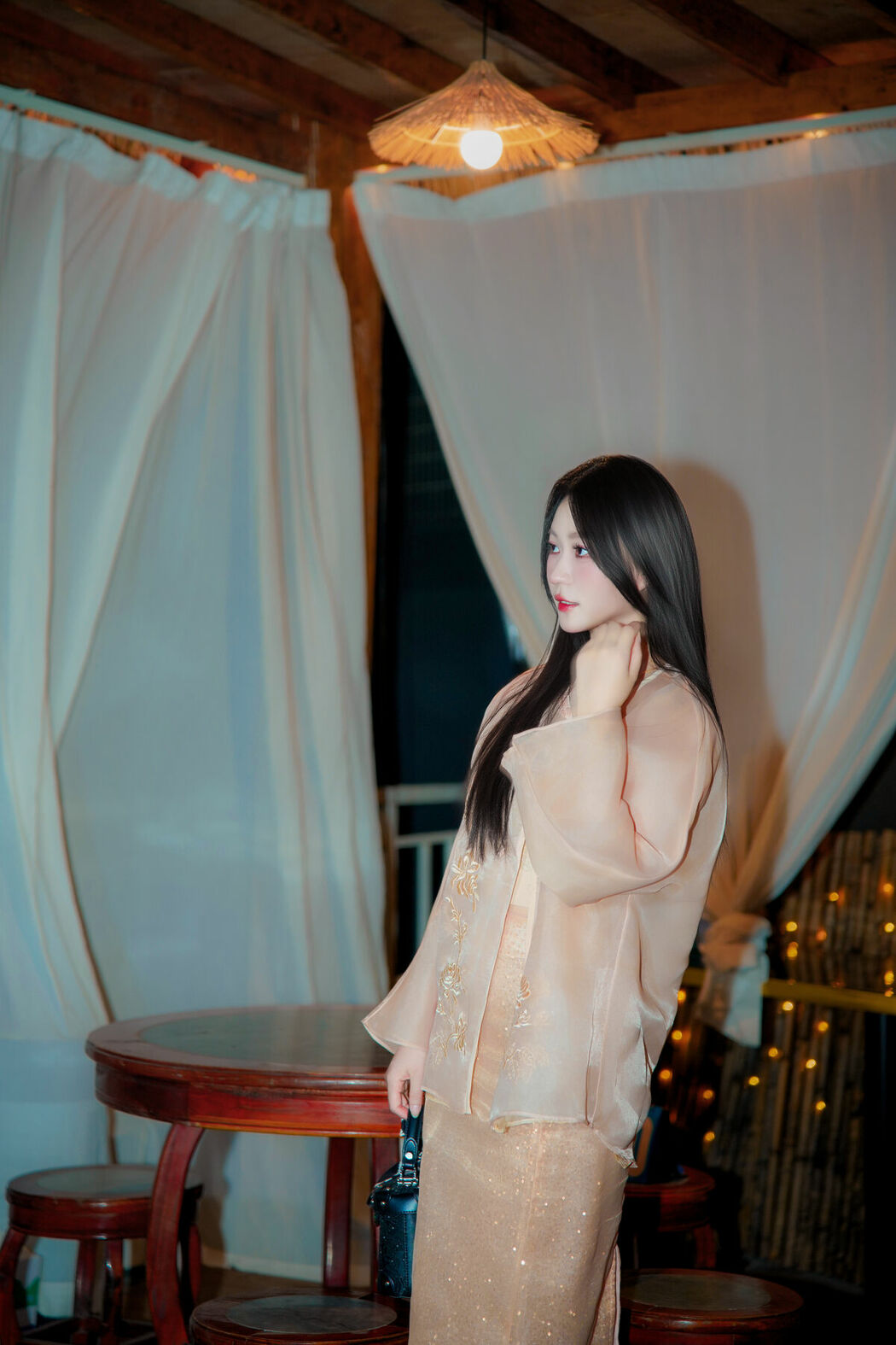 YiTuYu艺图语 Vol.9671 Wu Yue (19P)