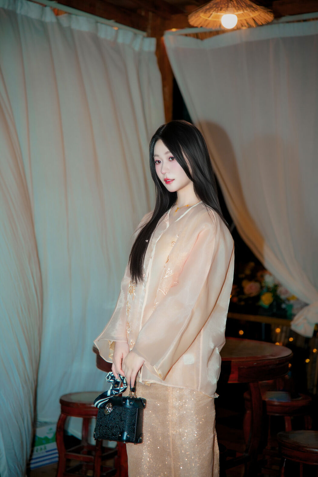 YiTuYu艺图语 Vol.9671 Wu Yue (19P)