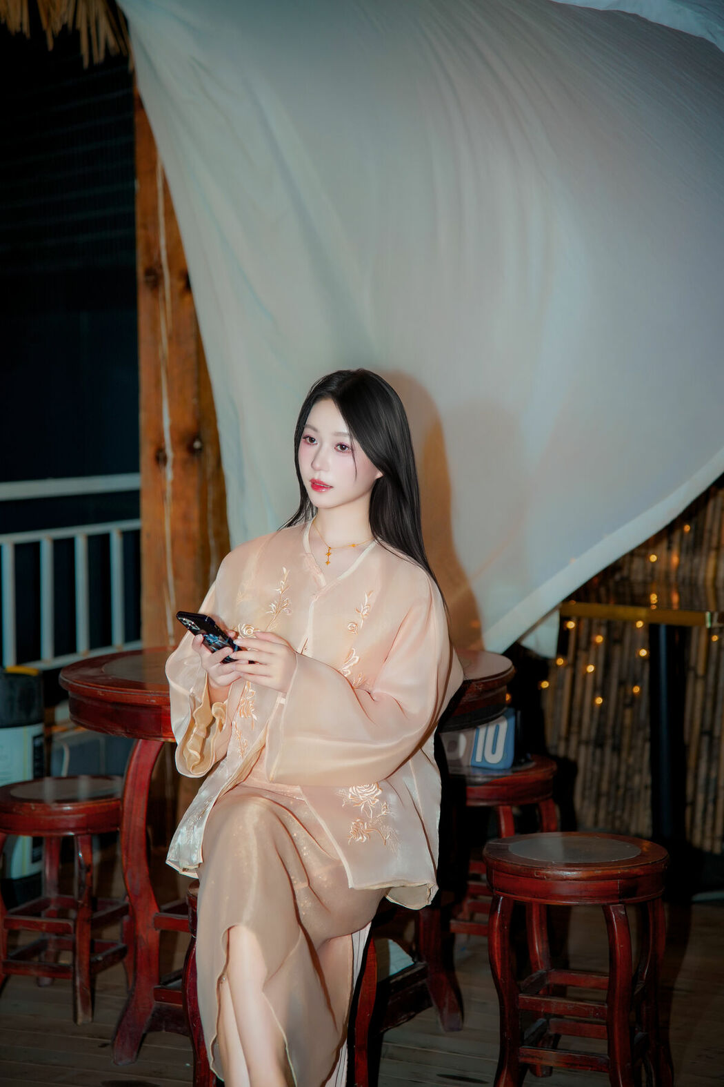 YiTuYu艺图语 Vol.9671 Wu Yue (19P)