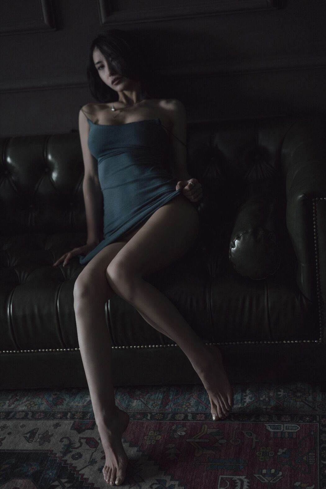 XR Uncensored lingyu69 – R18 秀人网模特 欲望沙发 (81P)