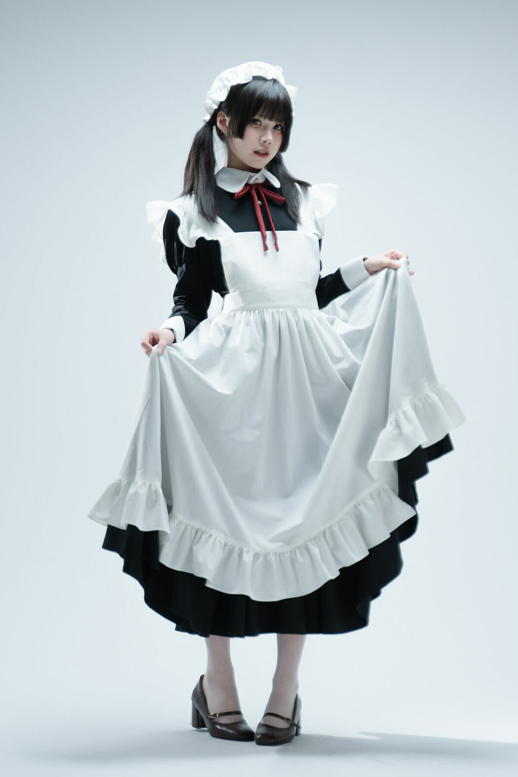 Coser@清水凪 – 傲娇女仆食用指南 Part02 (54P)