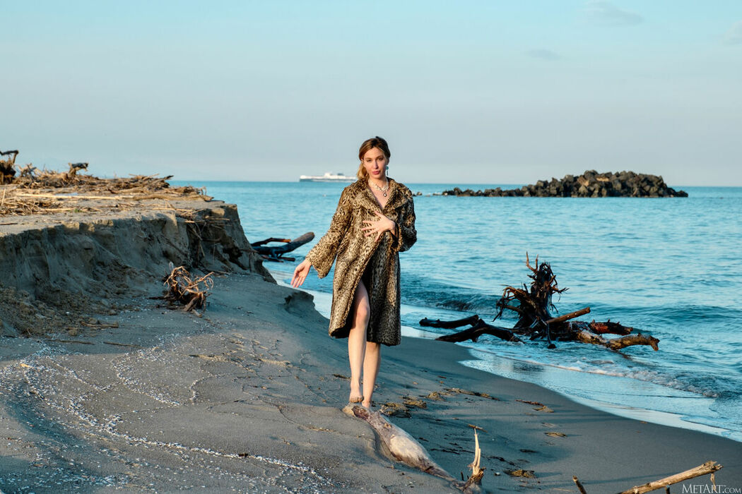 MetArt Eve Casta – Seascape Part01 (61P)