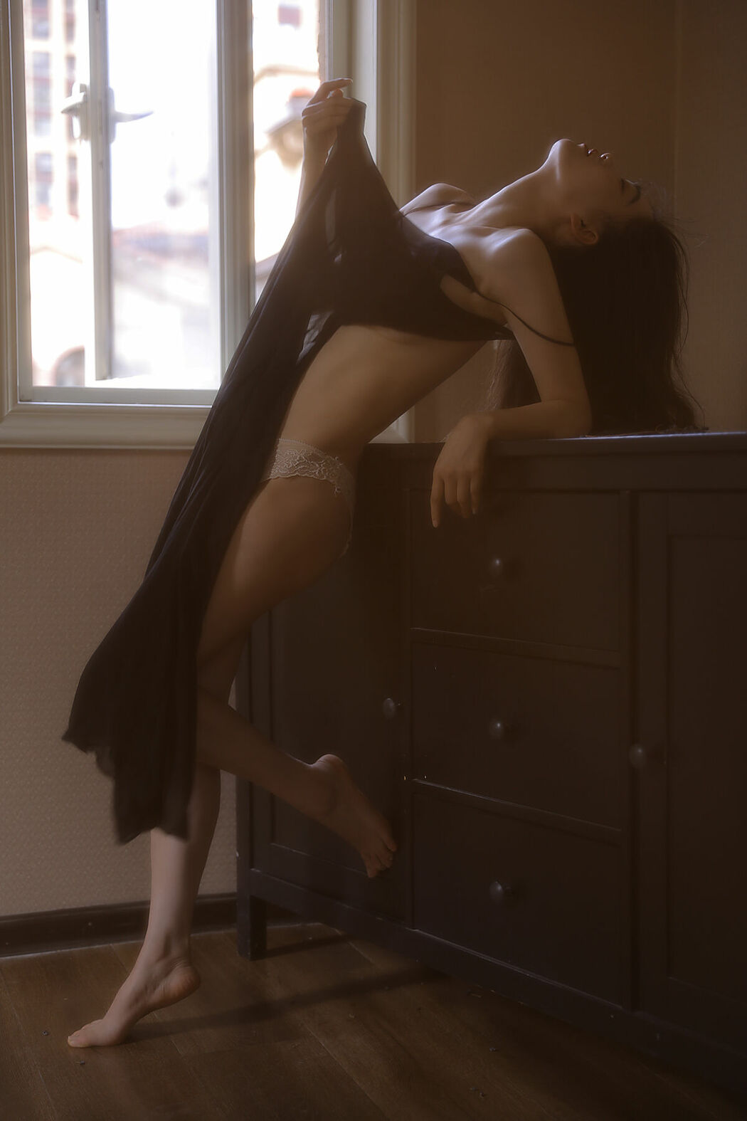 YiTuYu艺图语 Vol.9672 Guo Rong Di Hai Jiao (17P)