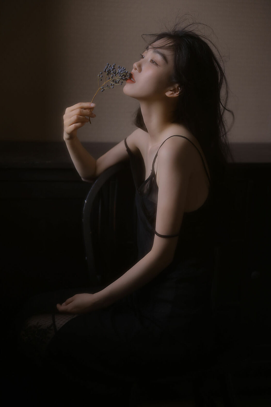YiTuYu艺图语 Vol.9672 Guo Rong Di Hai Jiao (17P)