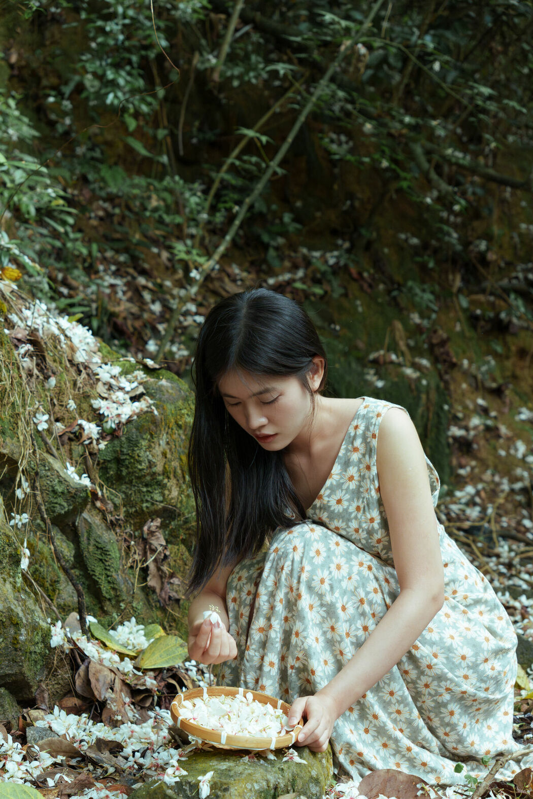 YiTuYu艺图语 Vol.9673 Lu Wei Wei Wei (25P)