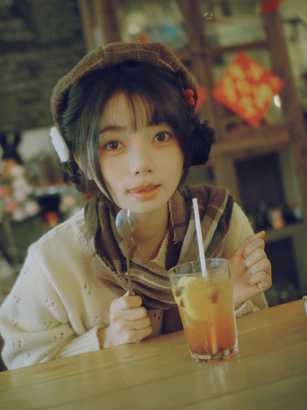 YiTuYu艺图语 Vol.9680 Lu Lu (24P)