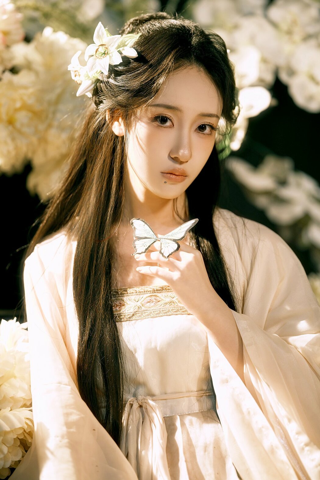 YiTuYu艺图语 Vol.9683 tanya (19P) Cover Photo