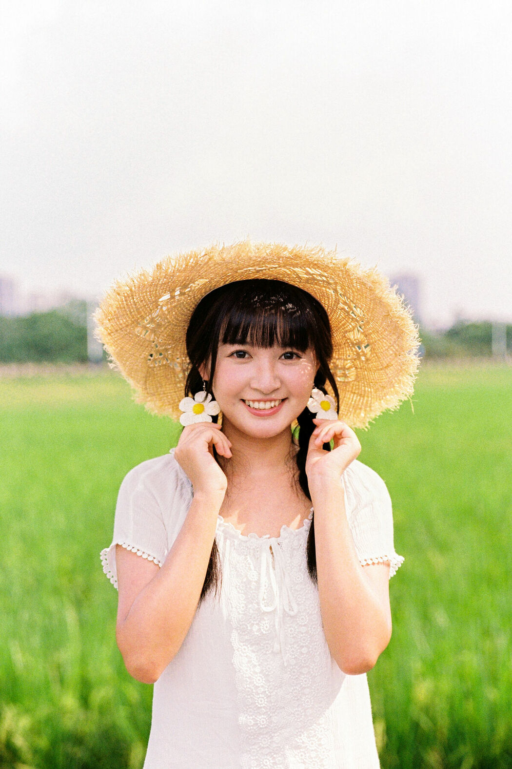 YiTuYu艺图语 Vol.9684 Qi Miao Li Li Zi (17P)