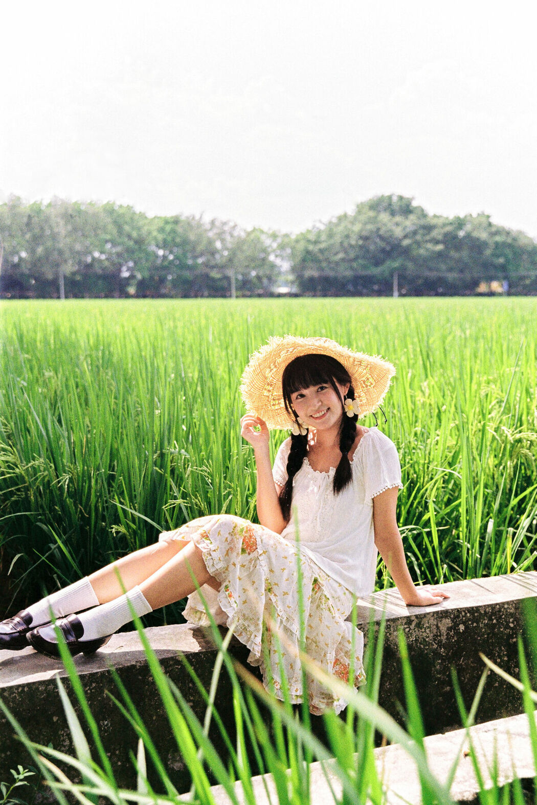 YiTuYu艺图语 Vol.9684 Qi Miao Li Li Zi (17P)