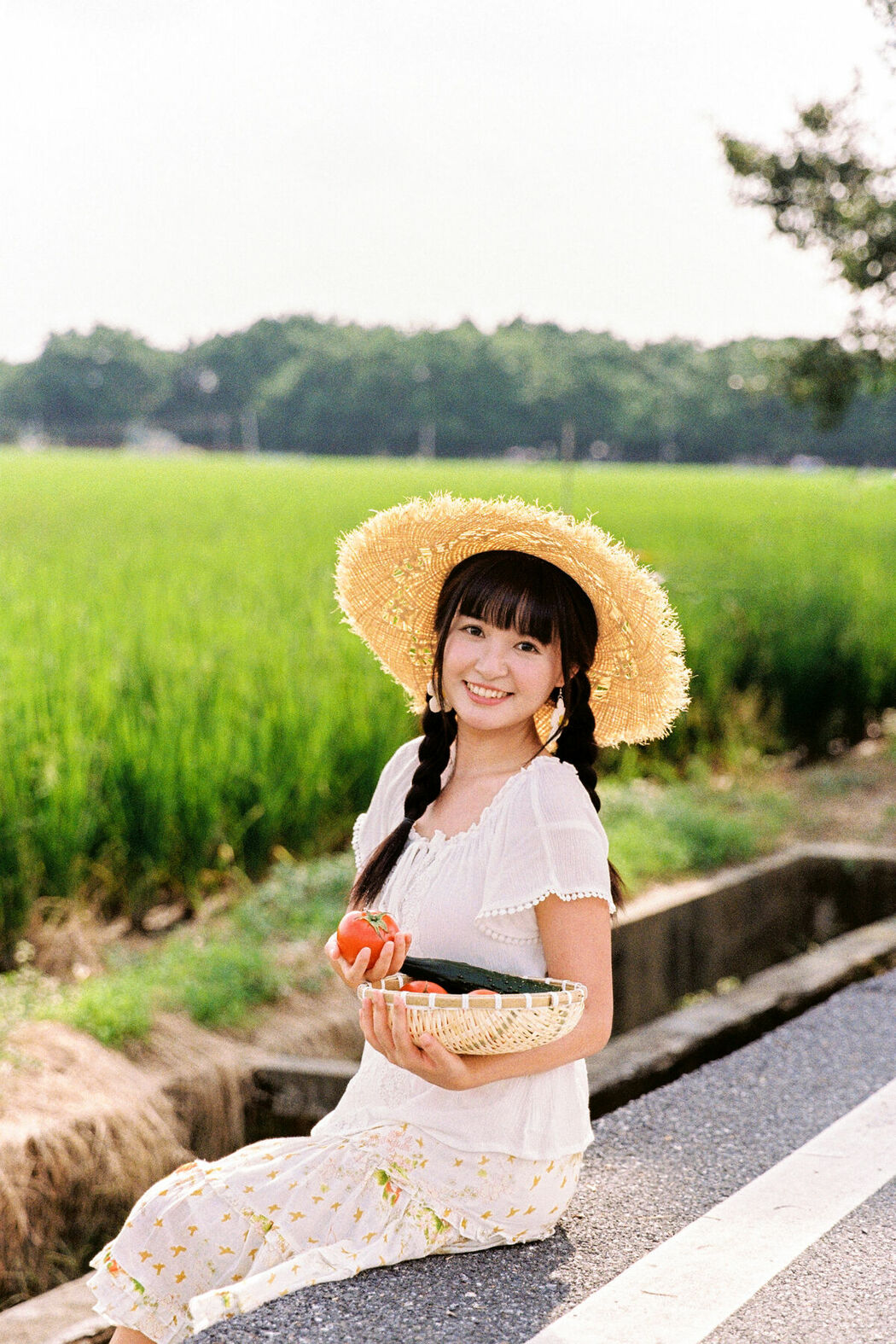 YiTuYu艺图语 Vol.9684 Qi Miao Li Li Zi (17P)