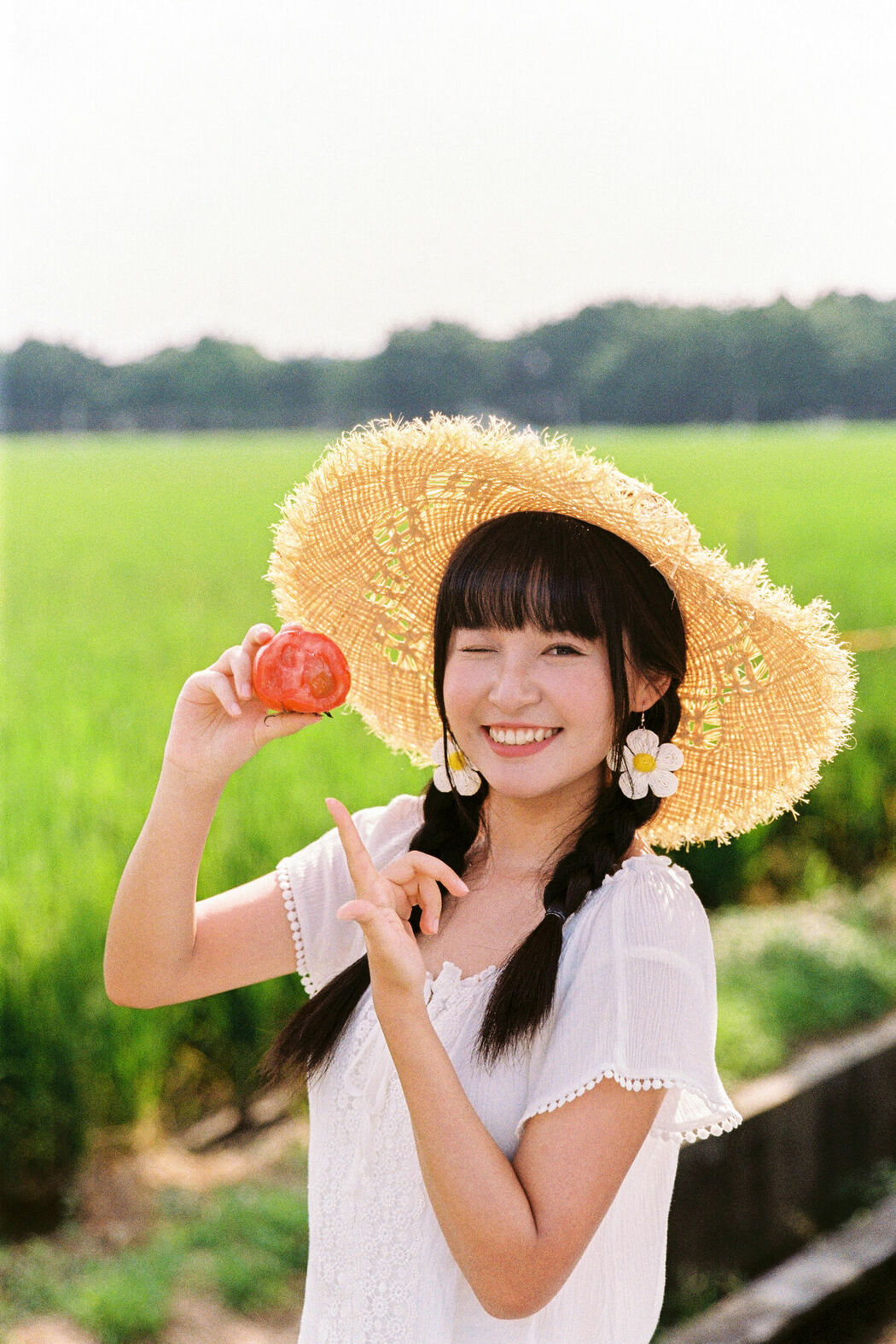 YiTuYu艺图语 Vol.9684 Qi Miao Li Li Zi (17P)