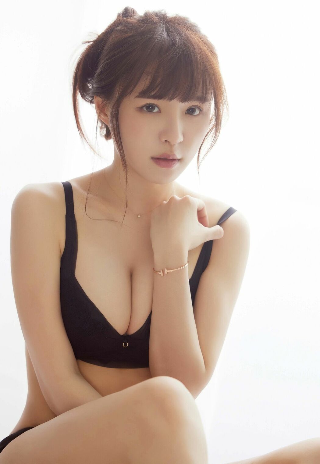 Yuan Yuan 元元 – 吳婕安寫真書數位版 Part02 (55P)