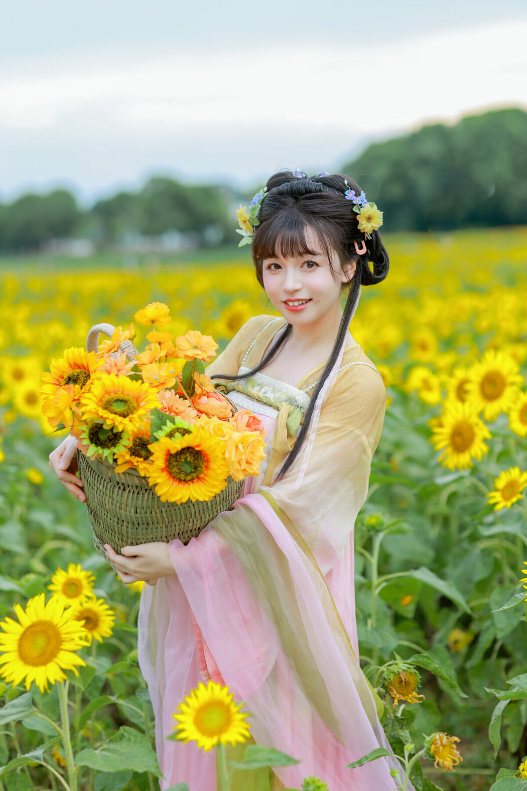 YiTuYu艺图语 Vol.9686 Lin Lin (14P)