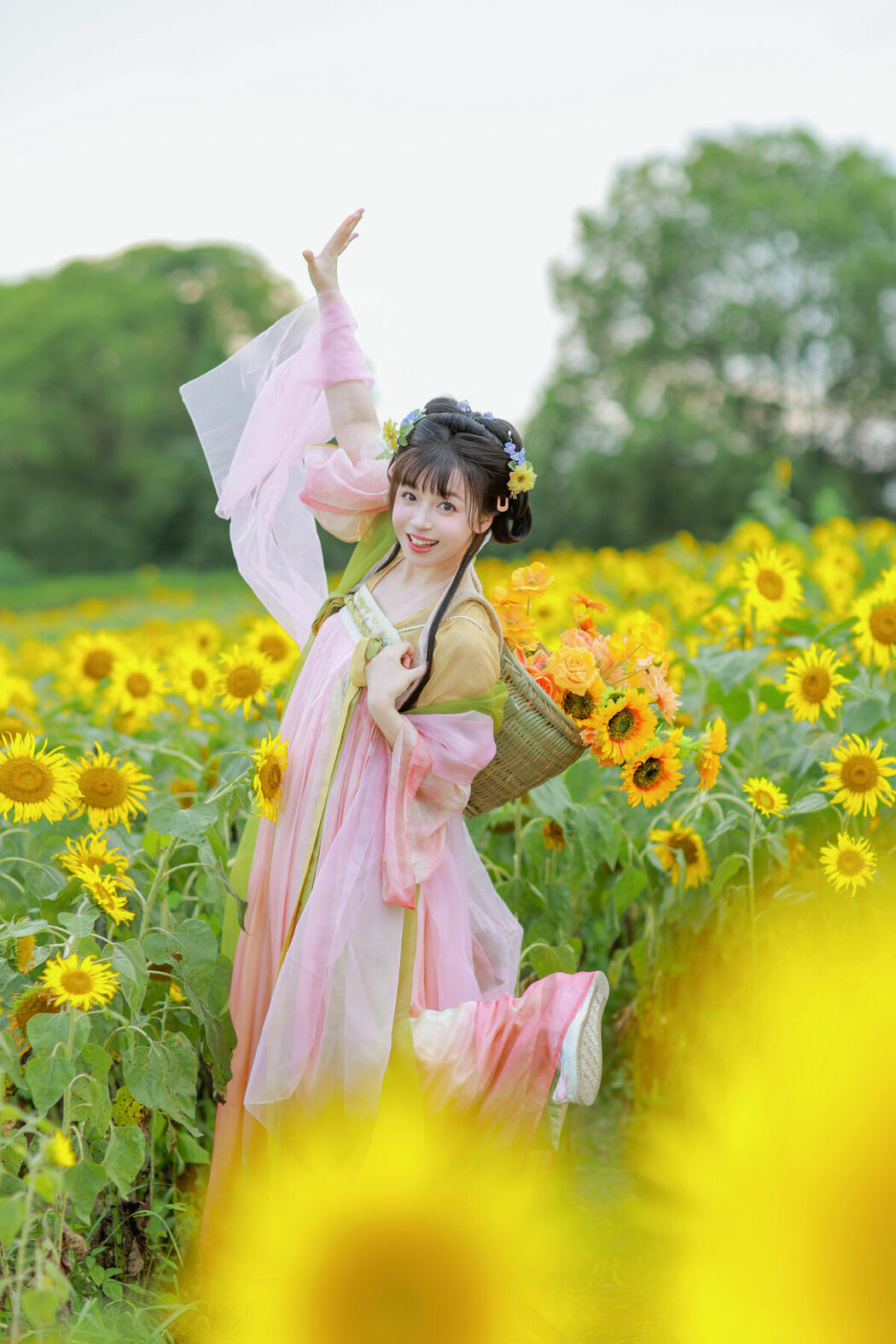 YiTuYu艺图语 Vol.9686 Lin Lin (14P)