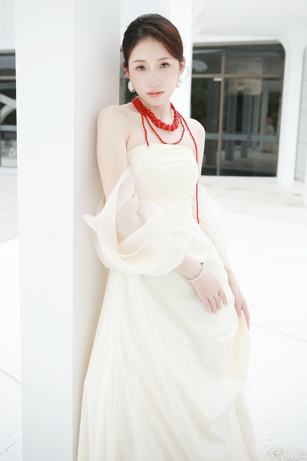 YiTuYu艺图语 Vol.9693 Yu Tou Xiao Sun (22P) Cover Photo